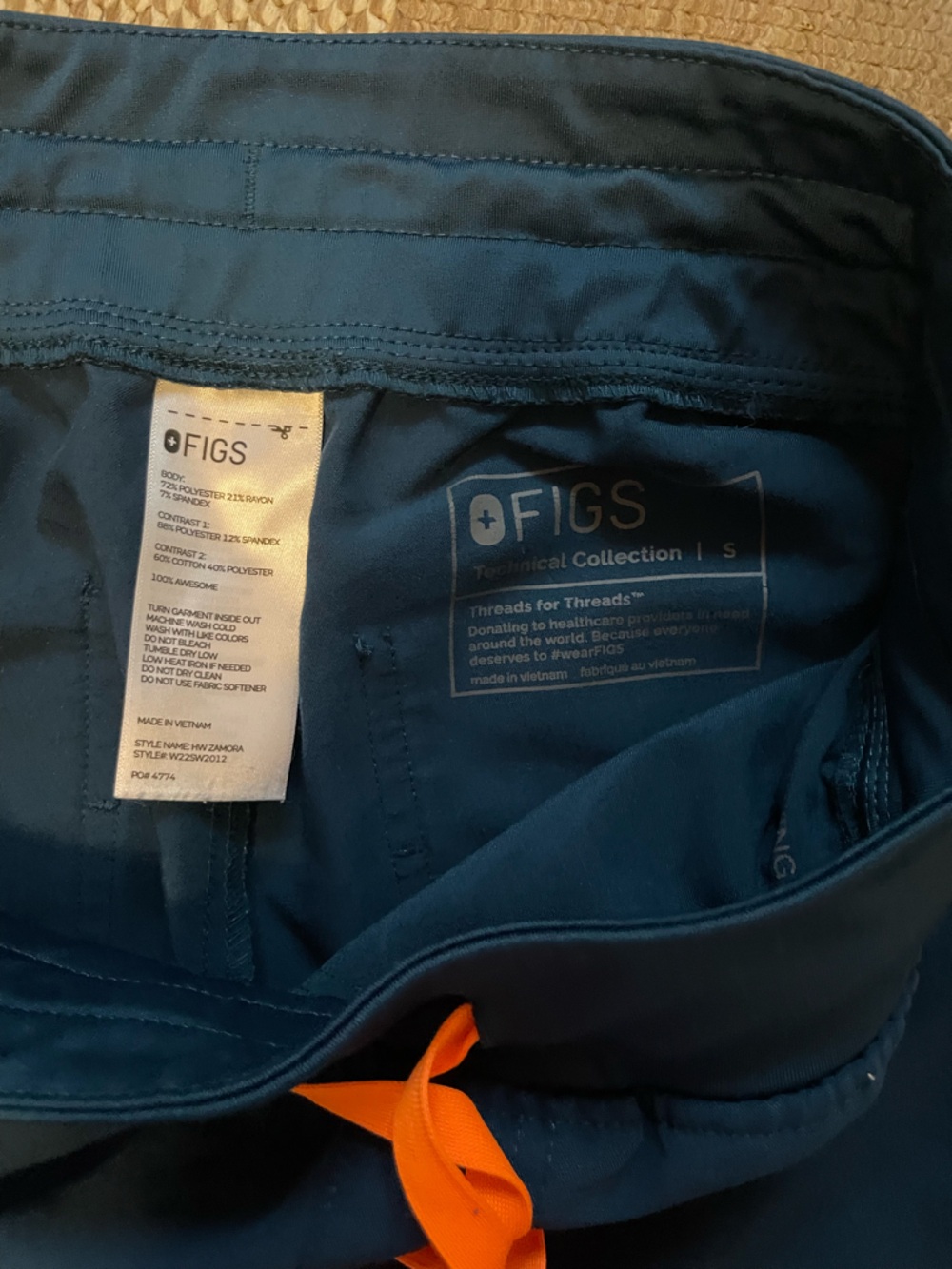 Figs Navy Scrub Set with Teal Undertones - Picture 4 of 5